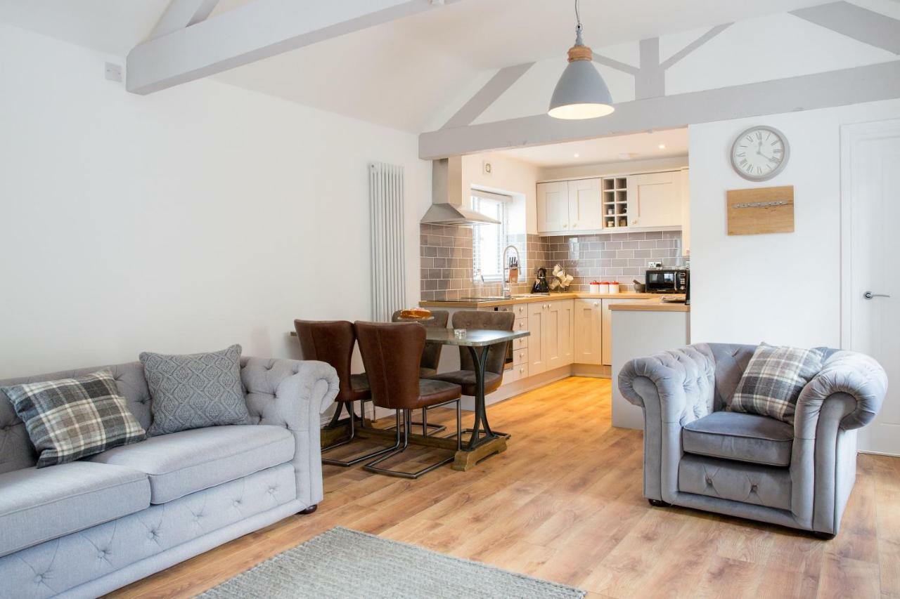Thrush Nest Cottages - Wren Cottage Sleeps 4, 2 Bedrooms & Stable Cottage Sleeps 2, 1 Bedroom York Exterior photo