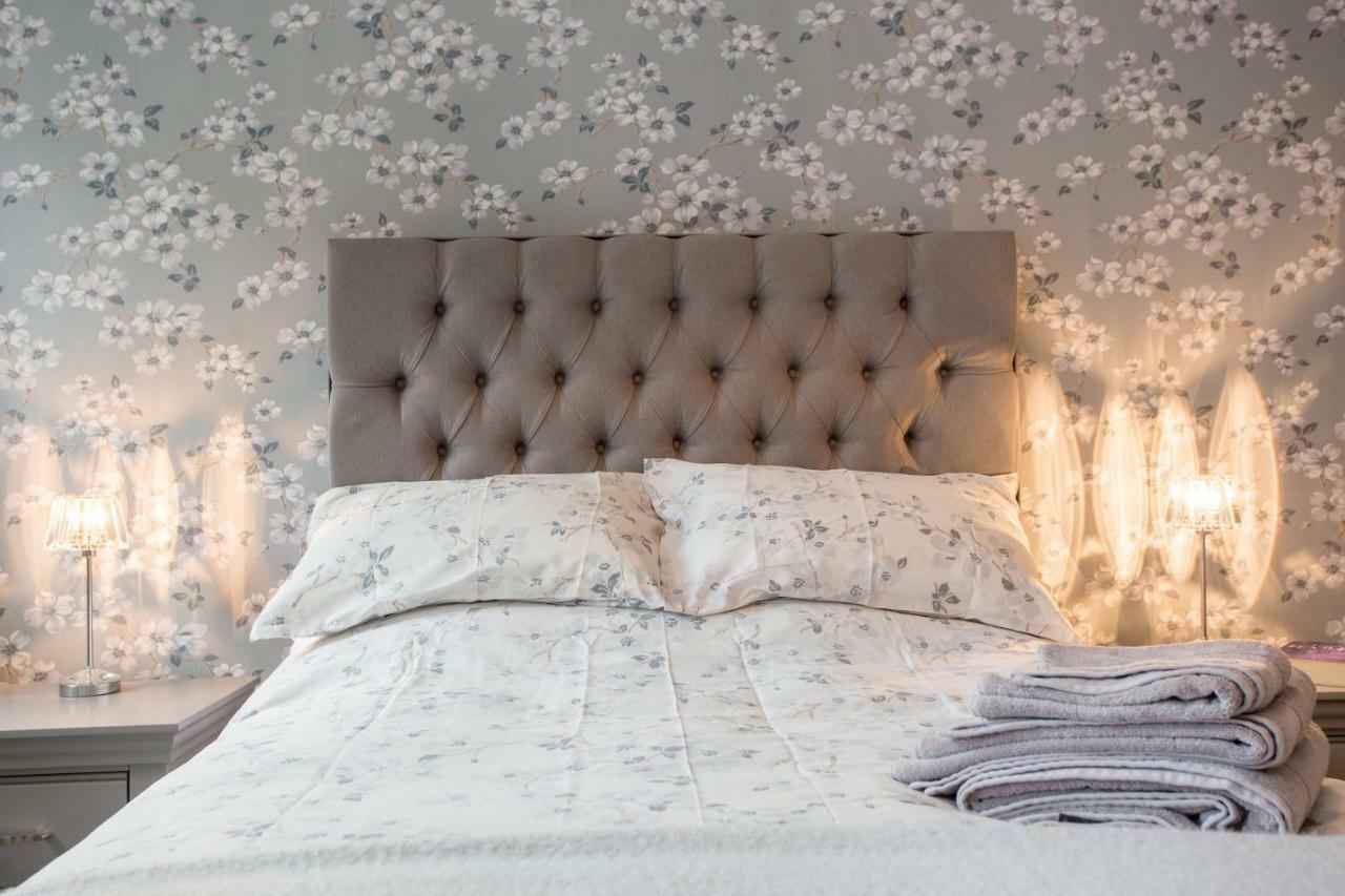 Thrush Nest Cottages - Wren Cottage Sleeps 4, 2 Bedrooms & Stable Cottage Sleeps 2, 1 Bedroom York Exterior photo