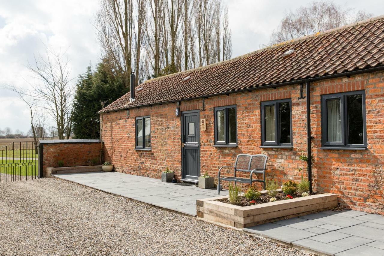 Thrush Nest Cottages - Wren Cottage Sleeps 4, 2 Bedrooms & Stable Cottage Sleeps 2, 1 Bedroom York Exterior photo