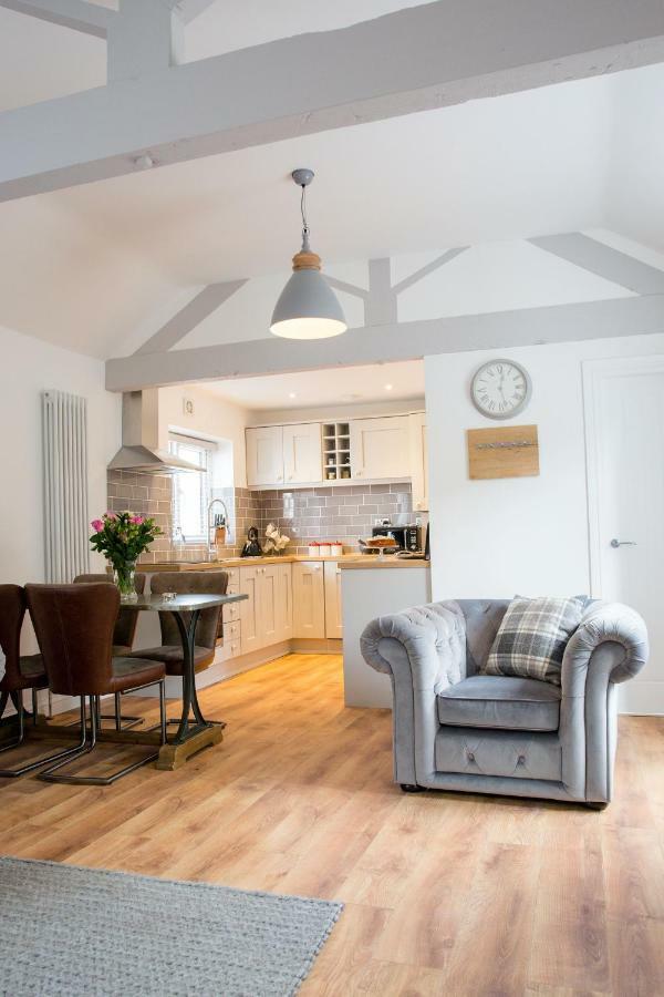 Thrush Nest Cottages - Wren Cottage Sleeps 4, 2 Bedrooms & Stable Cottage Sleeps 2, 1 Bedroom York Exterior photo